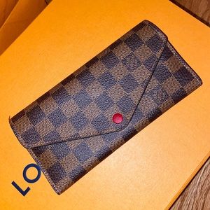 LOUIS VUITTON LONG WALLET (Damier)